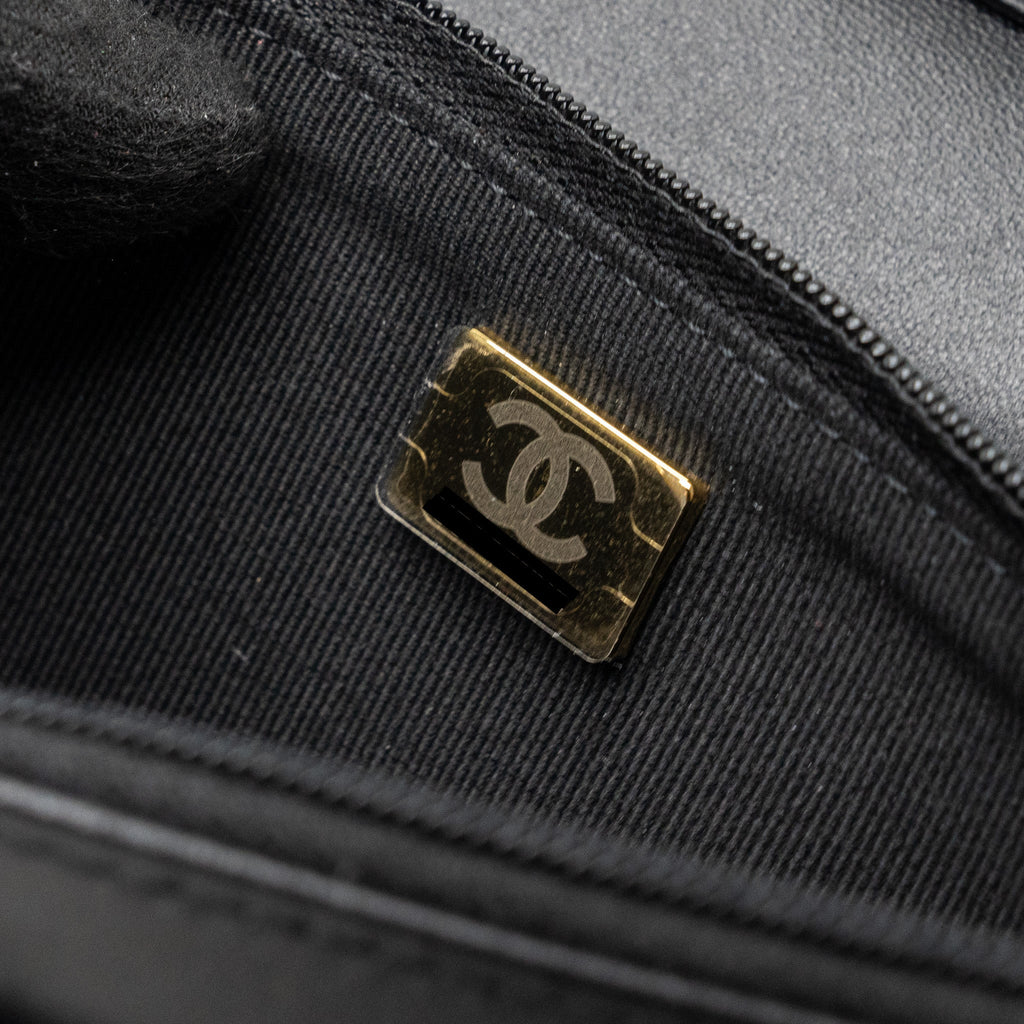 CHANEL COCO HEART WALLET ON CHAIN LAMBSKIN BLACK GHW (MICROCHIP)
