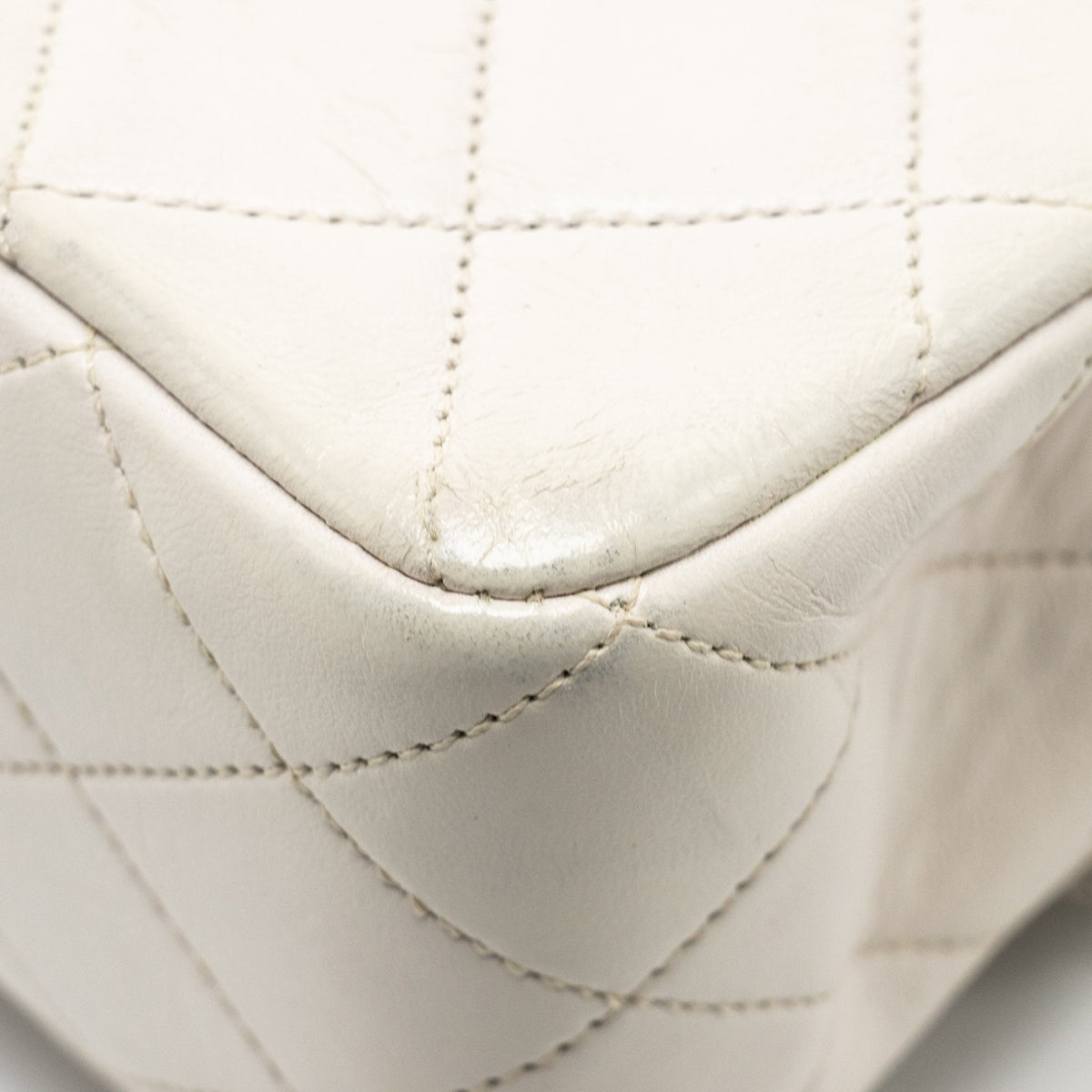 CHANEL VINTAGE MEDIUM CLASSIC DOUBLE FLAP BAG LAMBSKIN WHITE GHW