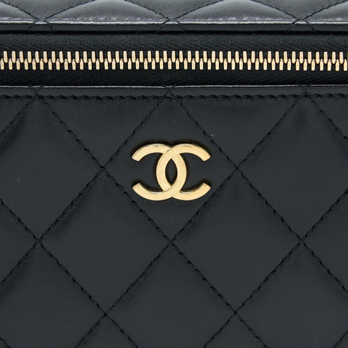 CHANEL LONG VANITY DETAILED GEM CHAIN LAMBSKIN BLACK GHW (MICROCHIP)