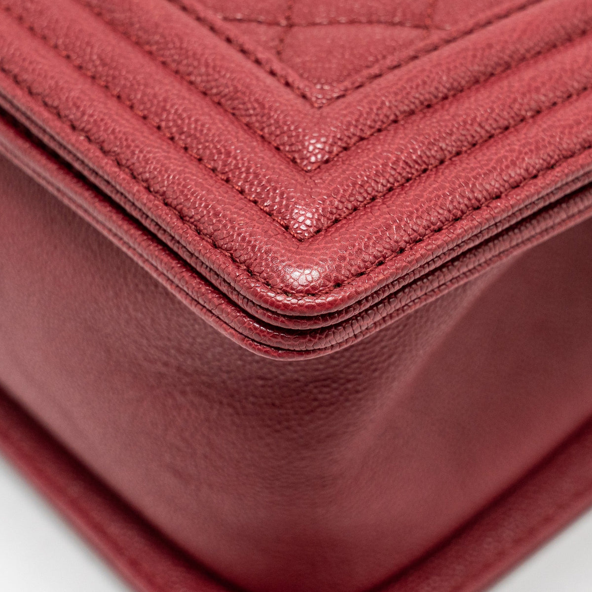 CHANEL MEDIUM BOY BAG CAVIAR RED GHW