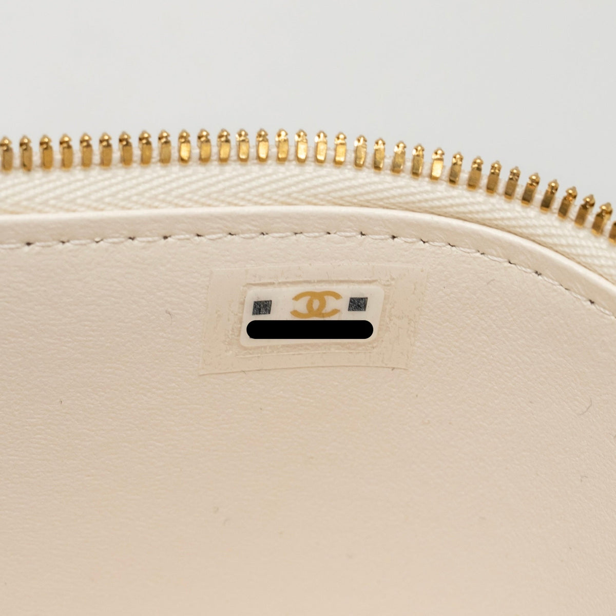 Chanel 22K Long Vanity with Coco Love Detailed Chain Lambskin White GHW（Microchip)