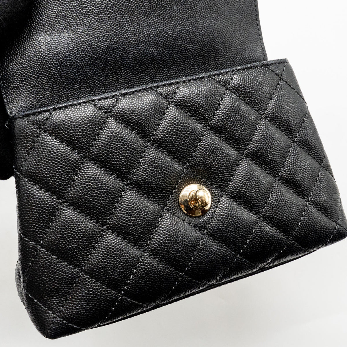 CHANEL MINI COCO HANDLE CAVIAR BLACK LGHW (MICROCHIP)