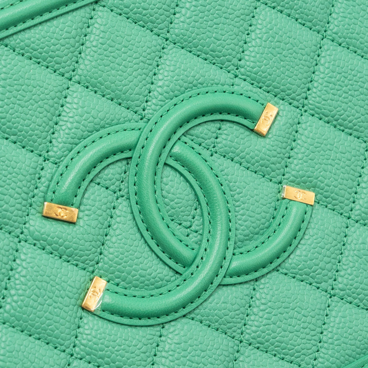 CHANEL MEDIUM FILIGREE VANITY CASE CAVIAR GREEN GHW