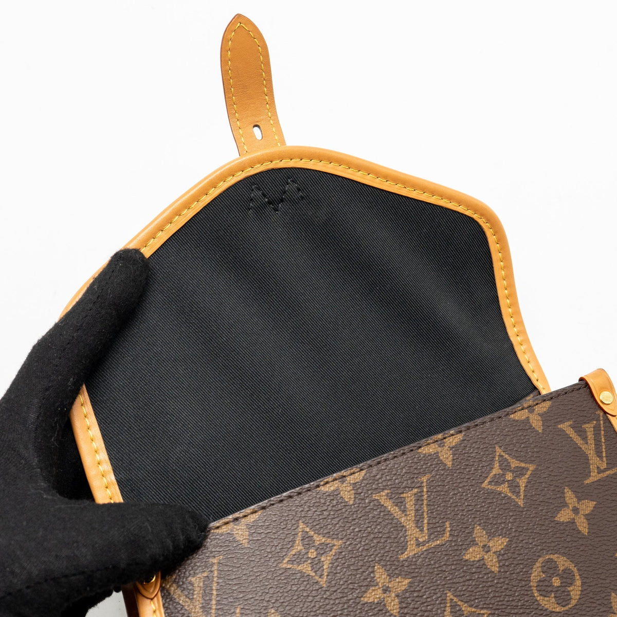 LOUIS VUITTON IVY BAG MONOGRAM CANVAS GHW
