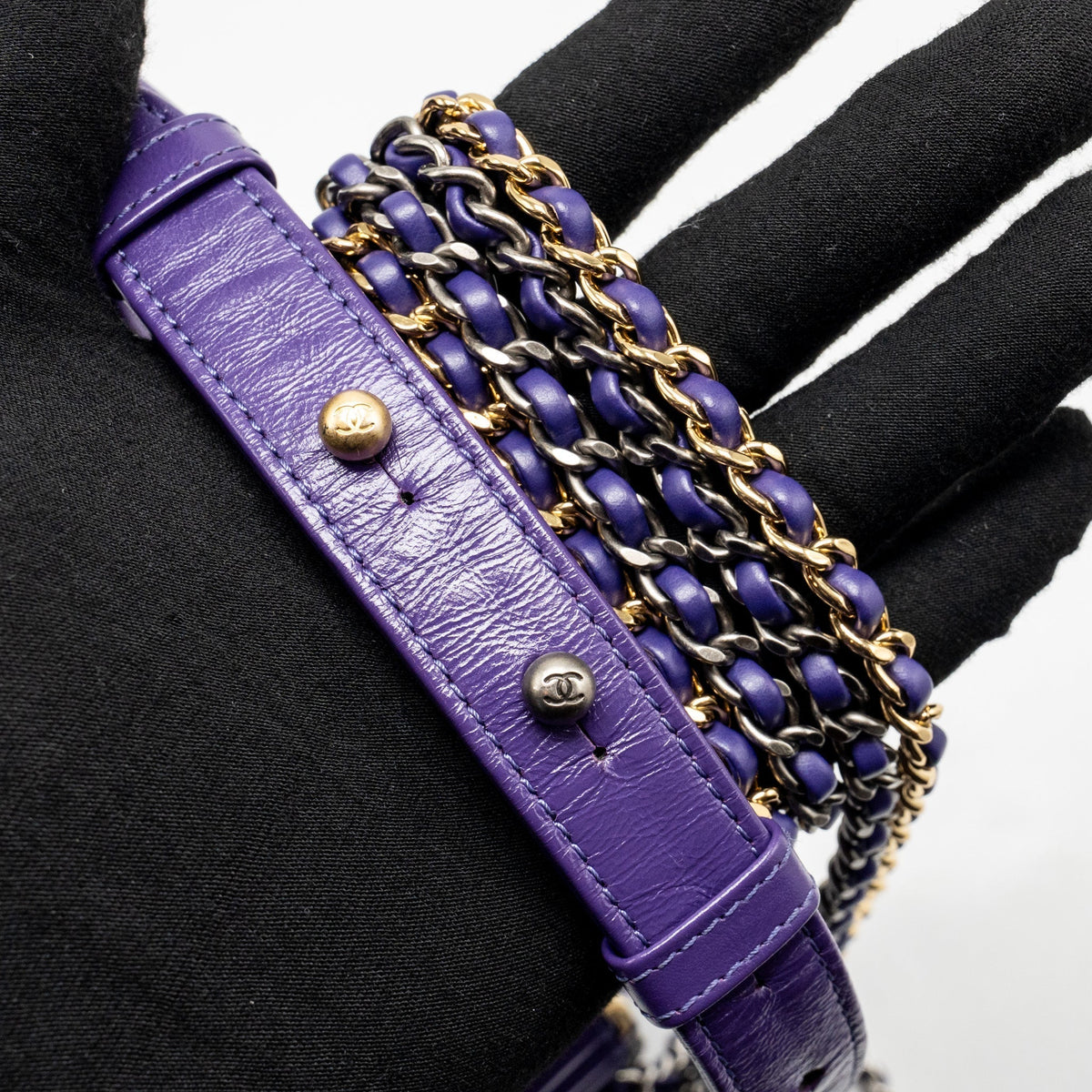 CHANEL SMALL GABRIELLE HOBO BAG CHEVRON AGED CALFSKIN PURPLE MULTICOLOUR HARDWARE
