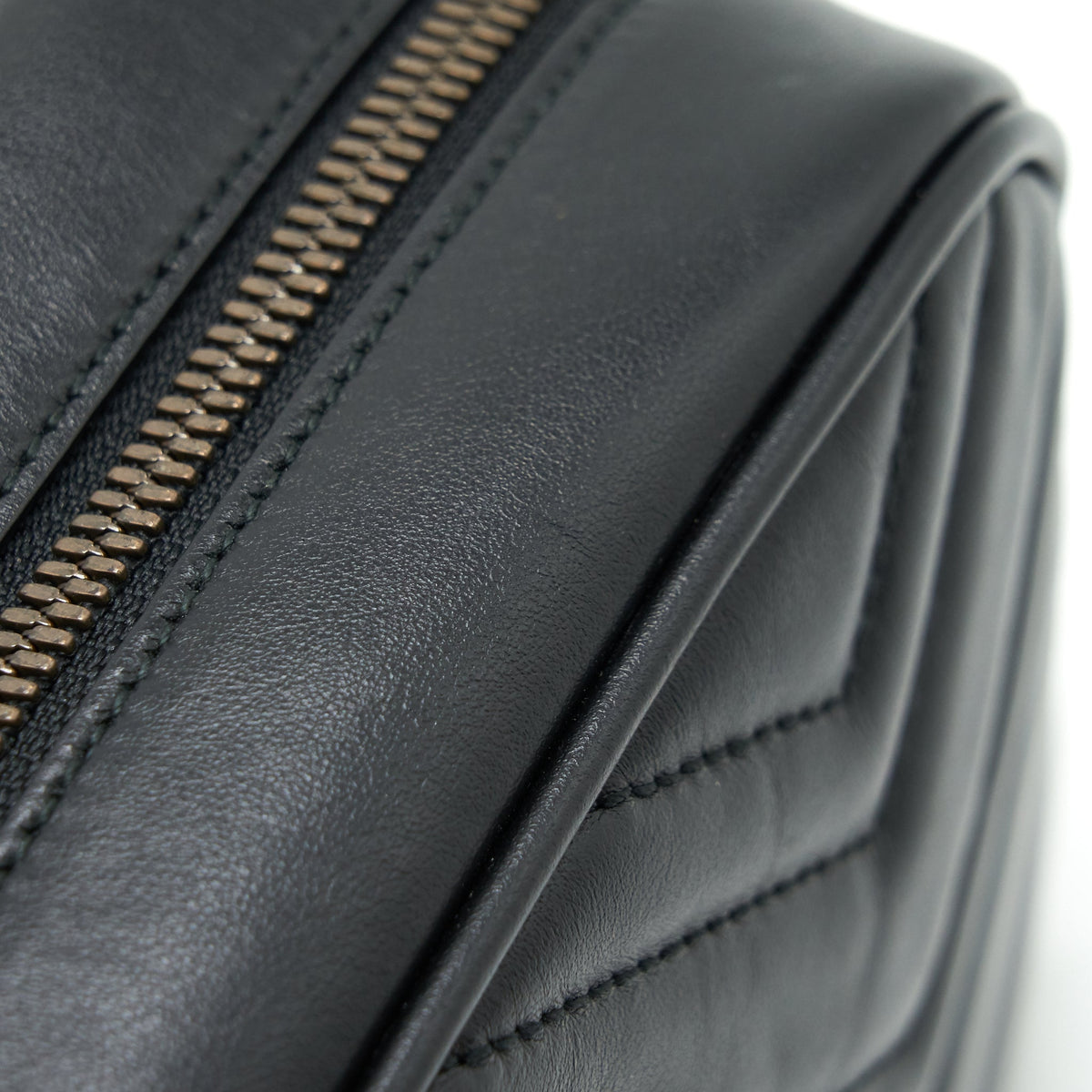 GUCCI GG MARMONT SMALL CAMERA BAG BLACK