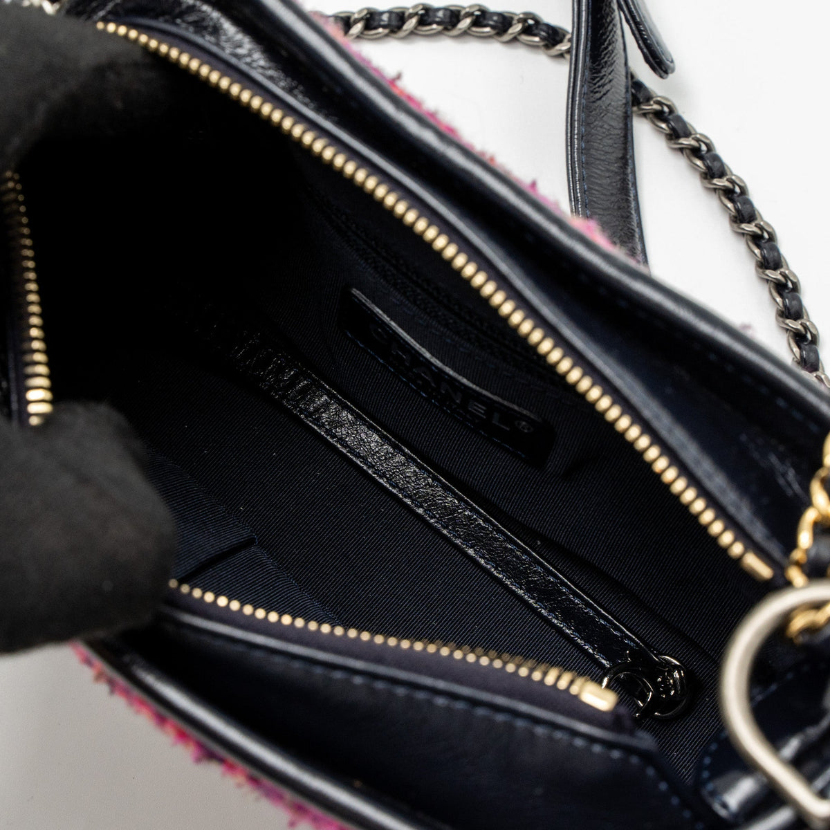 CHANEL SMALL GABRIELLE HOBO BAG TWEED/CALFSKIN MULTICOLOUR MULTICOLOUR HARDWARE