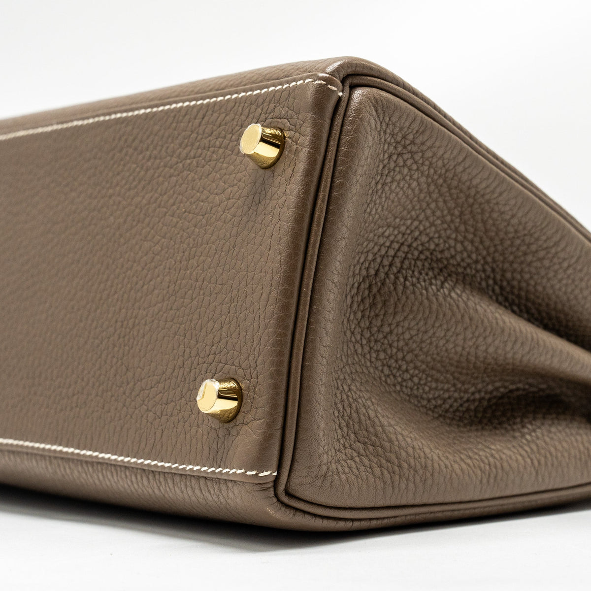 Hermes Kelly 28 Clemence Etoupe GHW