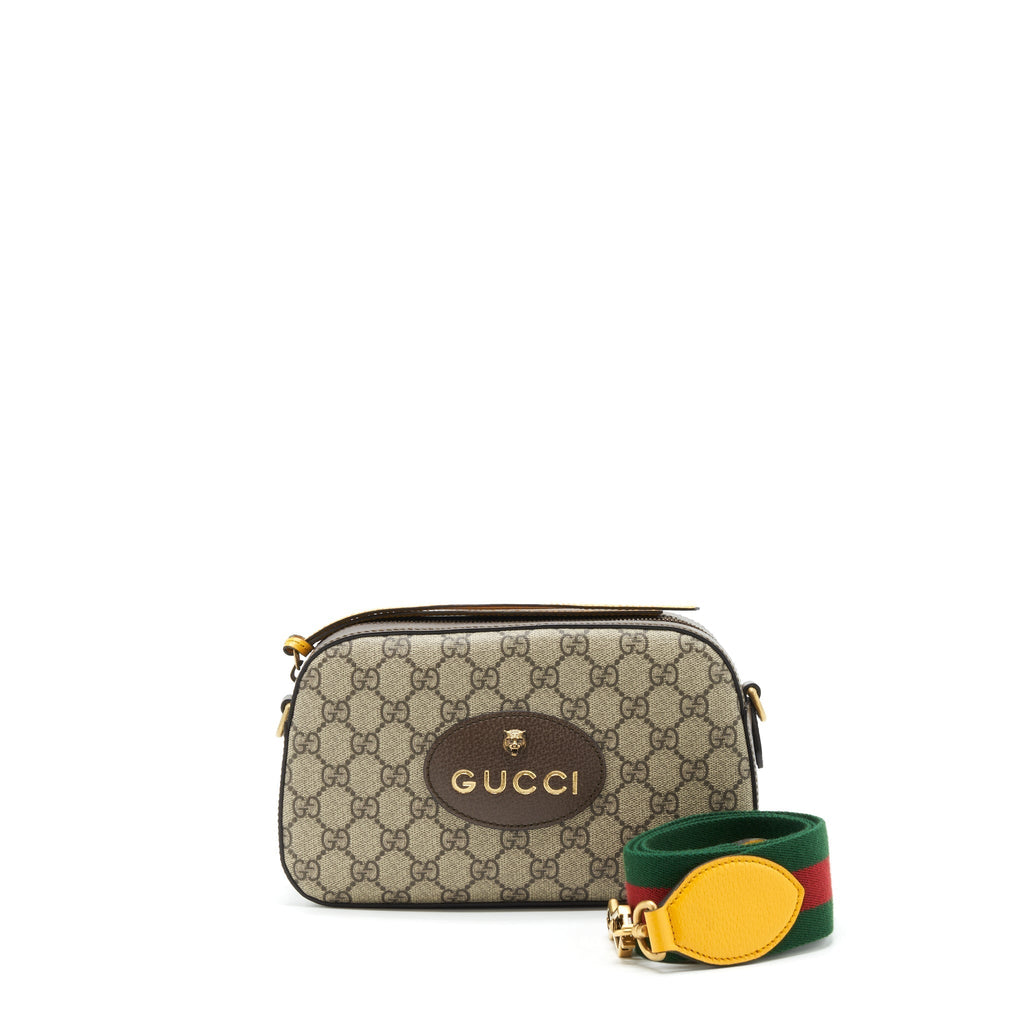 GUCCI GG SUPREME CAMERA CROSSBODY BAG