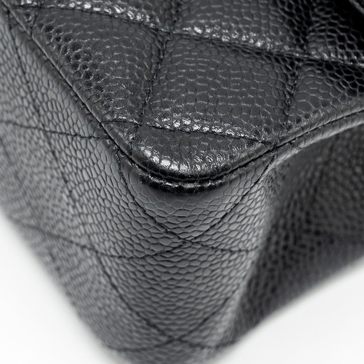 CHANEL MEDIUM CLASSIC DOUBLE FLAP BAG CAVIAR BLACK GHW