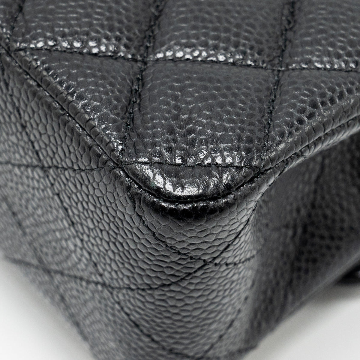 CHANEL MEDIUM CLASSIC DOUBLE FLAP BAG CAVIAR BLACK GHW