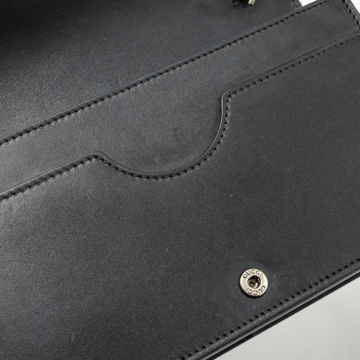 GUCCI FLAP WALLET ON CHAIN CALFSKIN BLACK SHW