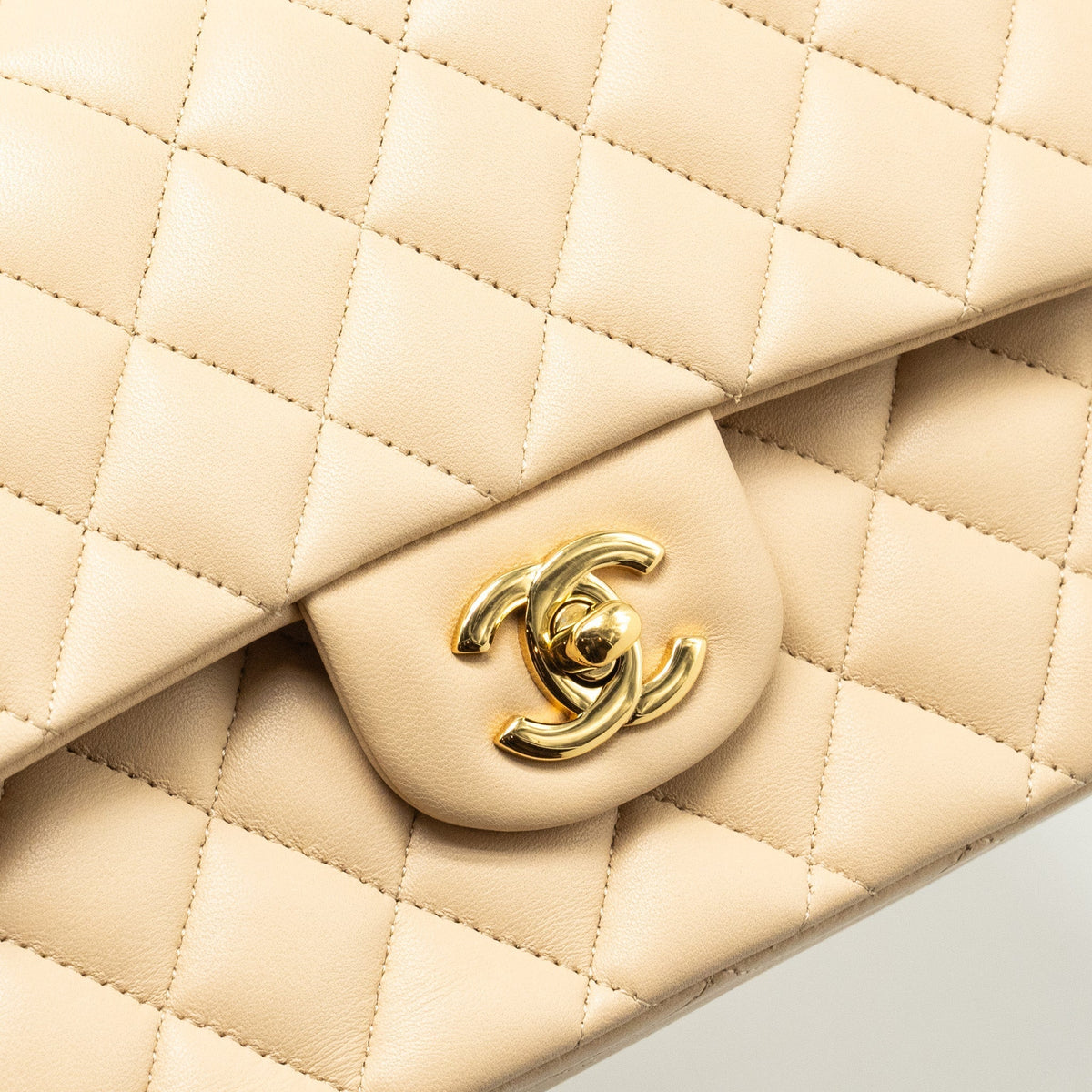 CHANEL MEDIUM CLASSIC DOUBLE FLAT BAG LAMBSKIN BEIGE GHW