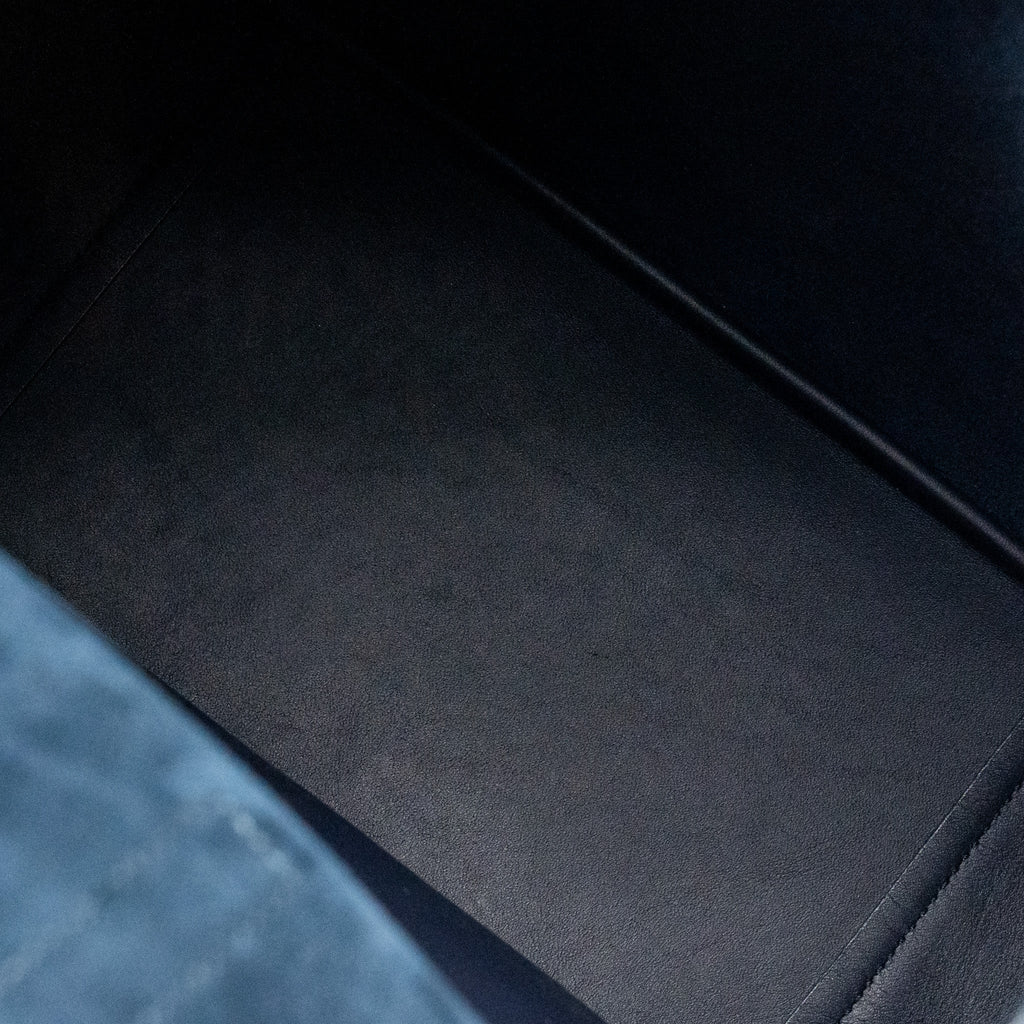 Saint Laurent/YSL Le 5 A 7 Supple Large Bag Grained Calfskin Bleu Abysse GHW