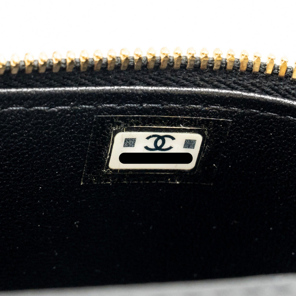 CHANEL SMALL VANITY CLUTCH WITH DETAIL CHAIN CAVIAR BLACK GHW (MICROCHIP)