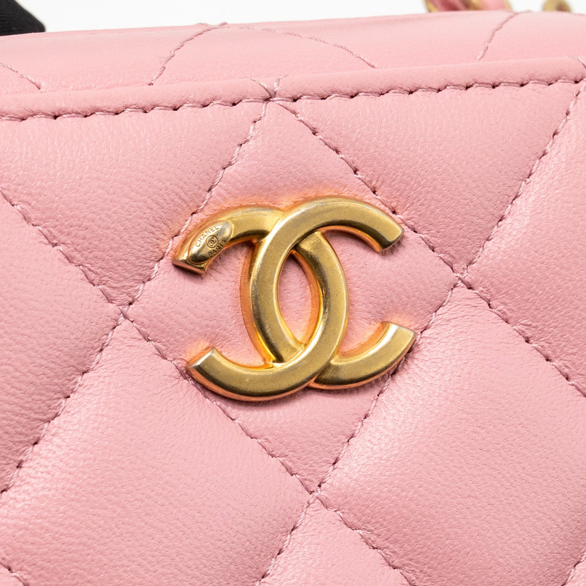 Chanel Chain Top Handle Mini Vanity Case Lambskin Pink GHW (Microchip)