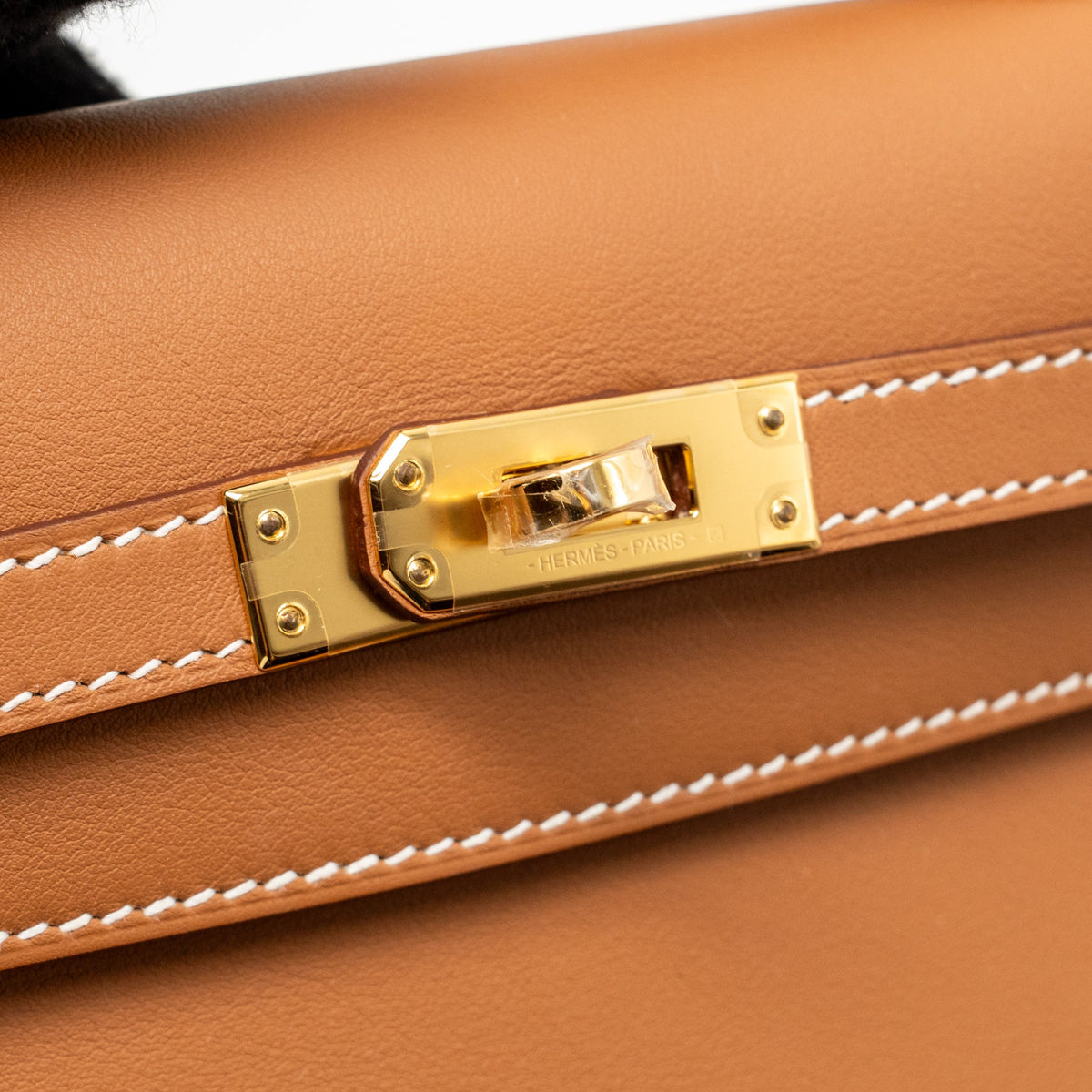 Hermes Kelly Pochette Swift Gold GHW