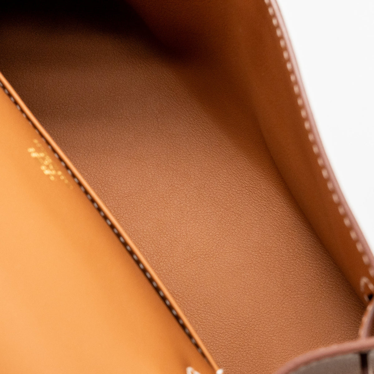HERMES KELLY POCHETTE SWIFT GOLD GHW