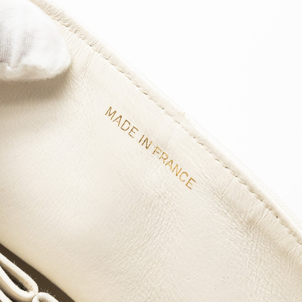 CHANEL VINTAGE MEDIUM CLASSIC DOUBLE FLAP BAG LAMBSKIN WHITE GHW