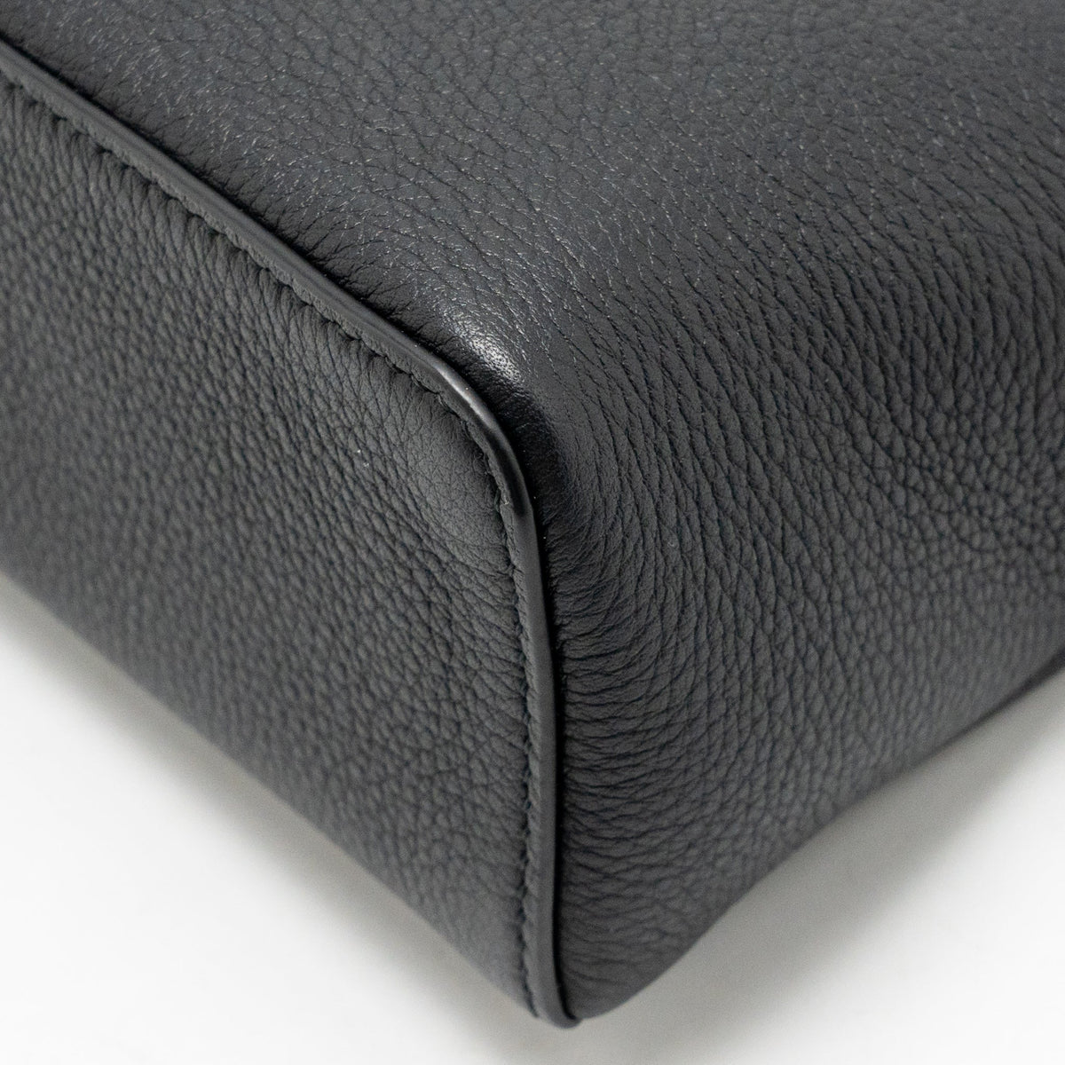Loro Piana extra pocket L19 grained calfskin black GHW