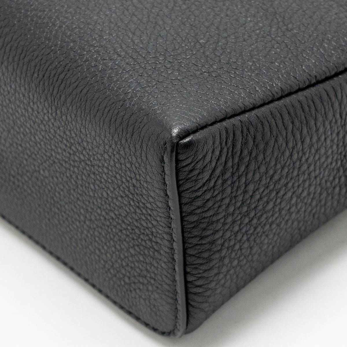 Loro Piana extra pocket L19 grained calfskin black GHW