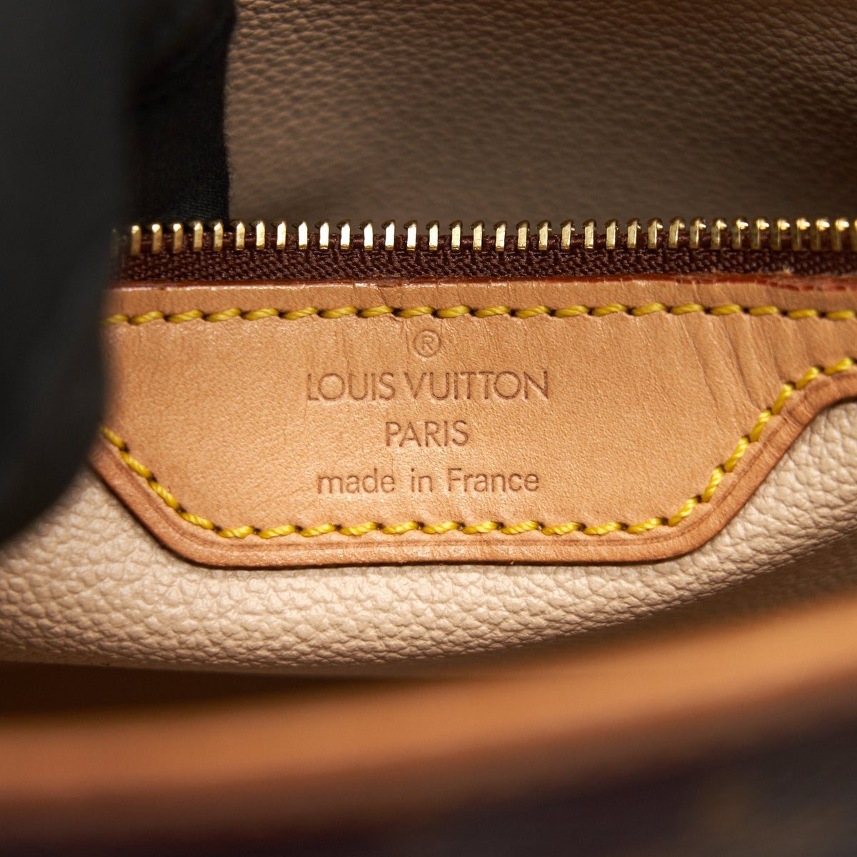 LOUIS VUITTON BUCKET PM SHOULDER TOTE BAG MONOGRAM CANVAS
