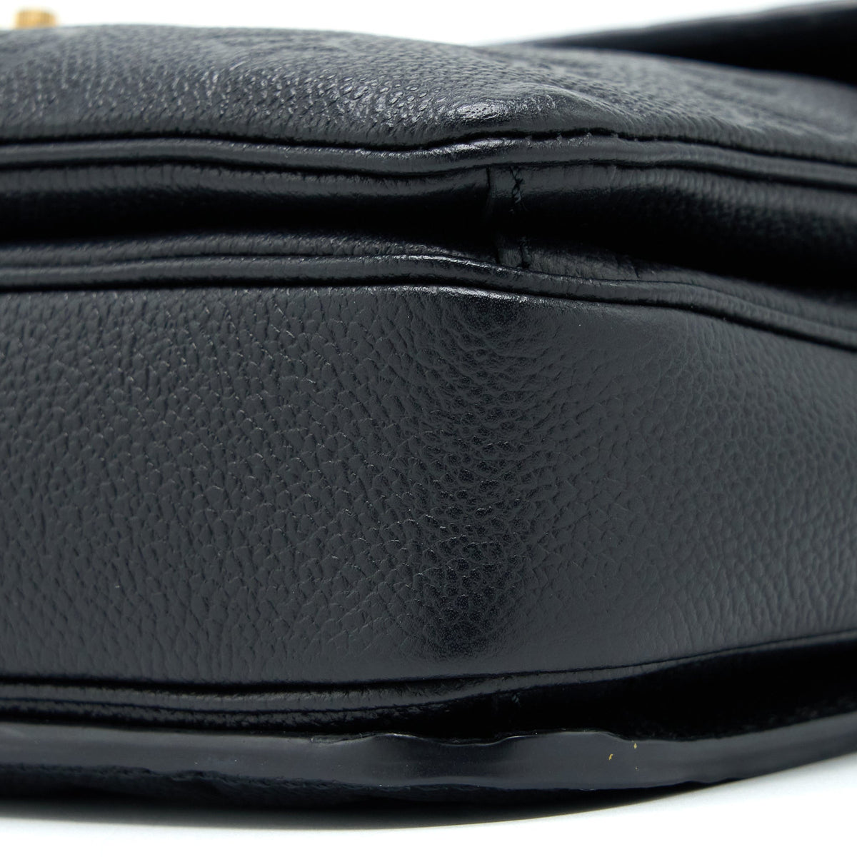 LOUIS VUITTON POCHETTE MÉTIS MONOGRAM EMPREINTE BLACK GHW