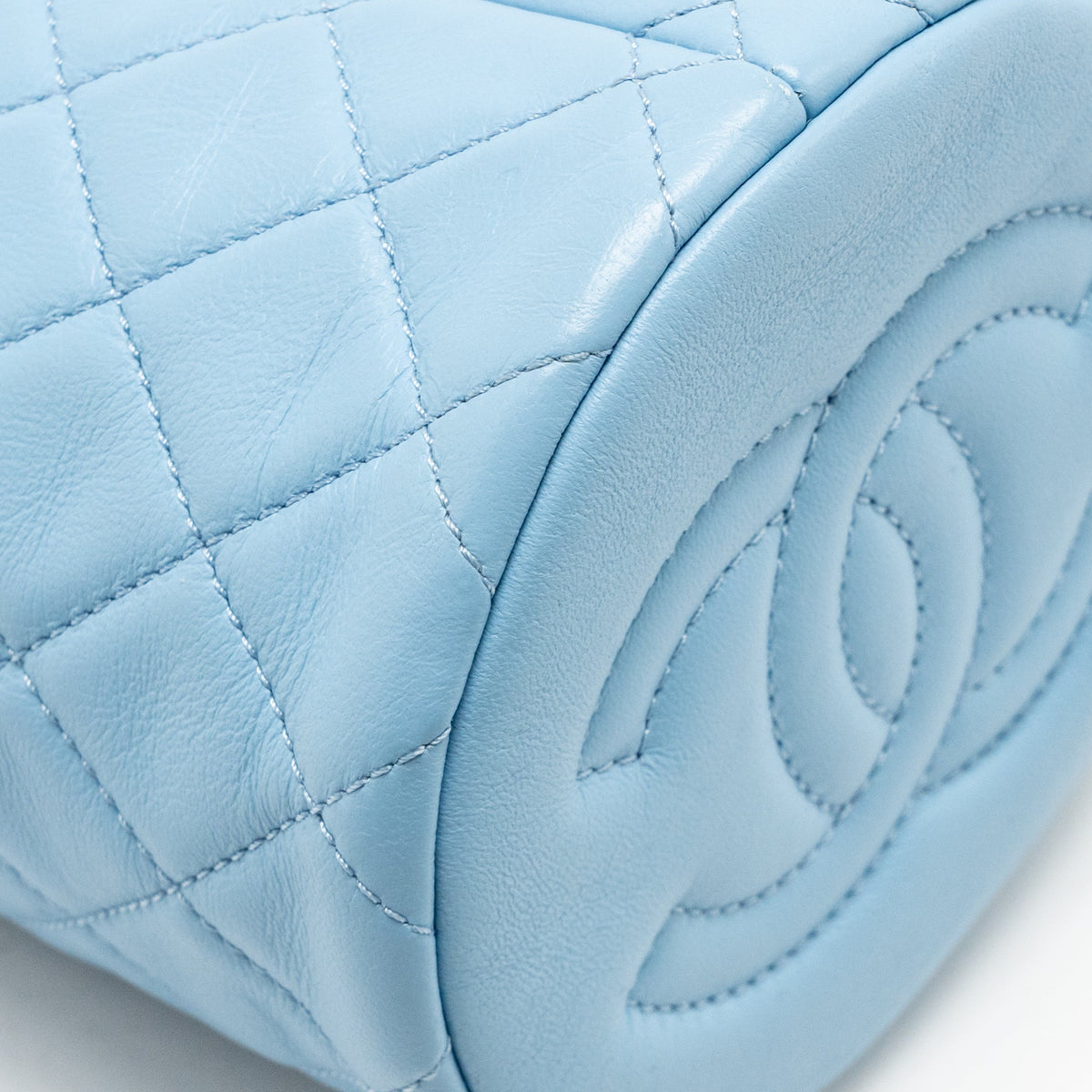 Chanel 22S Pearl Crush Bucket Bag Lambskin Blue GHW (Microchip)