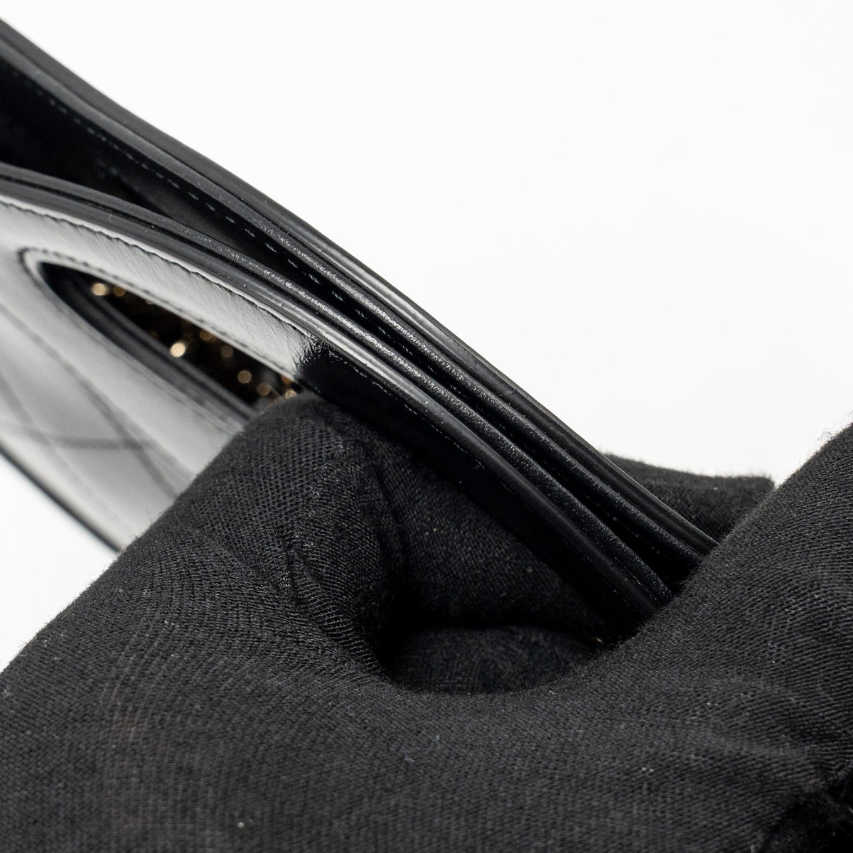 CHANEL 24C MINI 31 CLUTCH WITH CHAIN SHINY CALFSKIN BLACK LGHW (MICROCHIP)