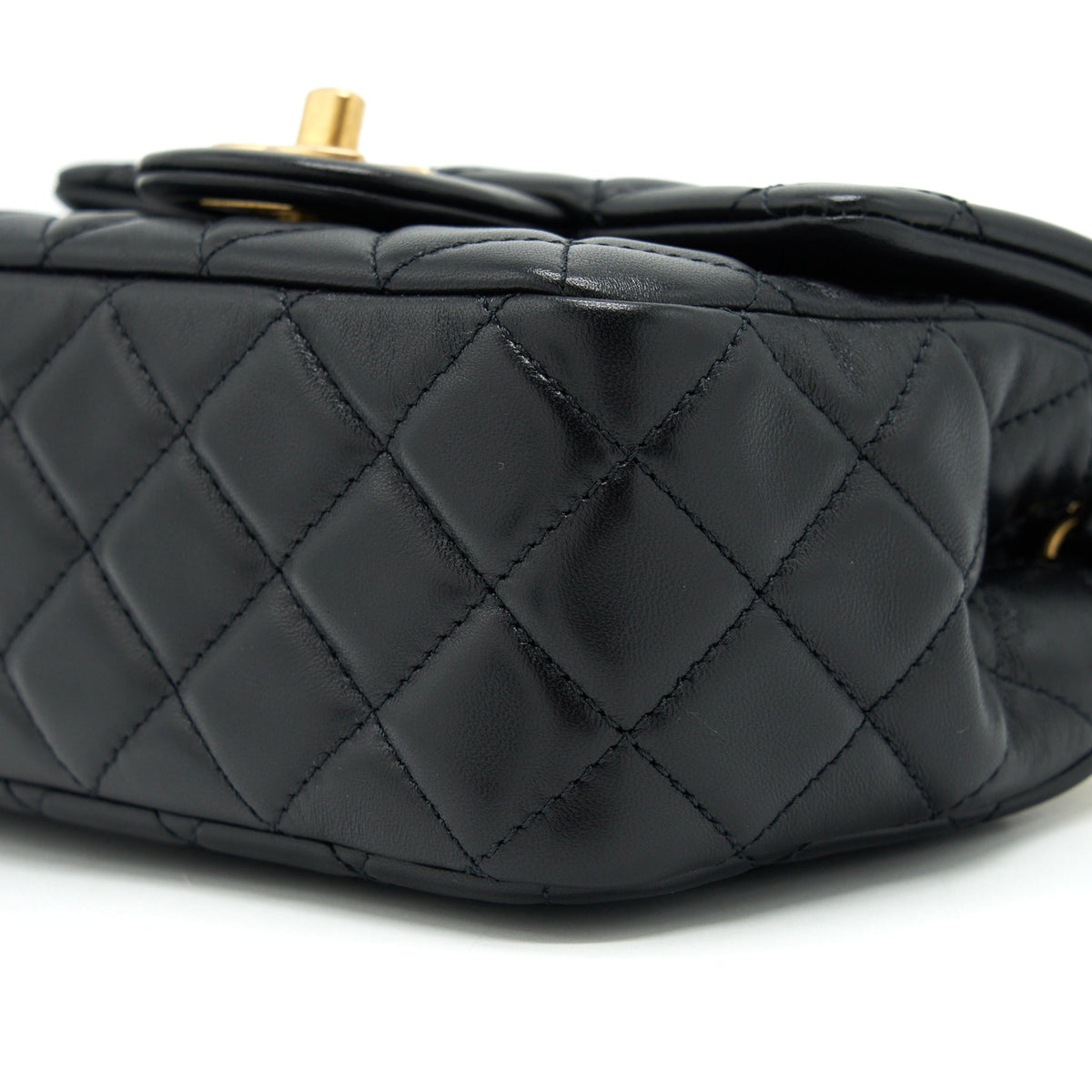 CHANEL 22C PEARL CRUSH MINI SQUARE FLAP BAG LAMBSKIN BLACK GHW (MICROCHIP)