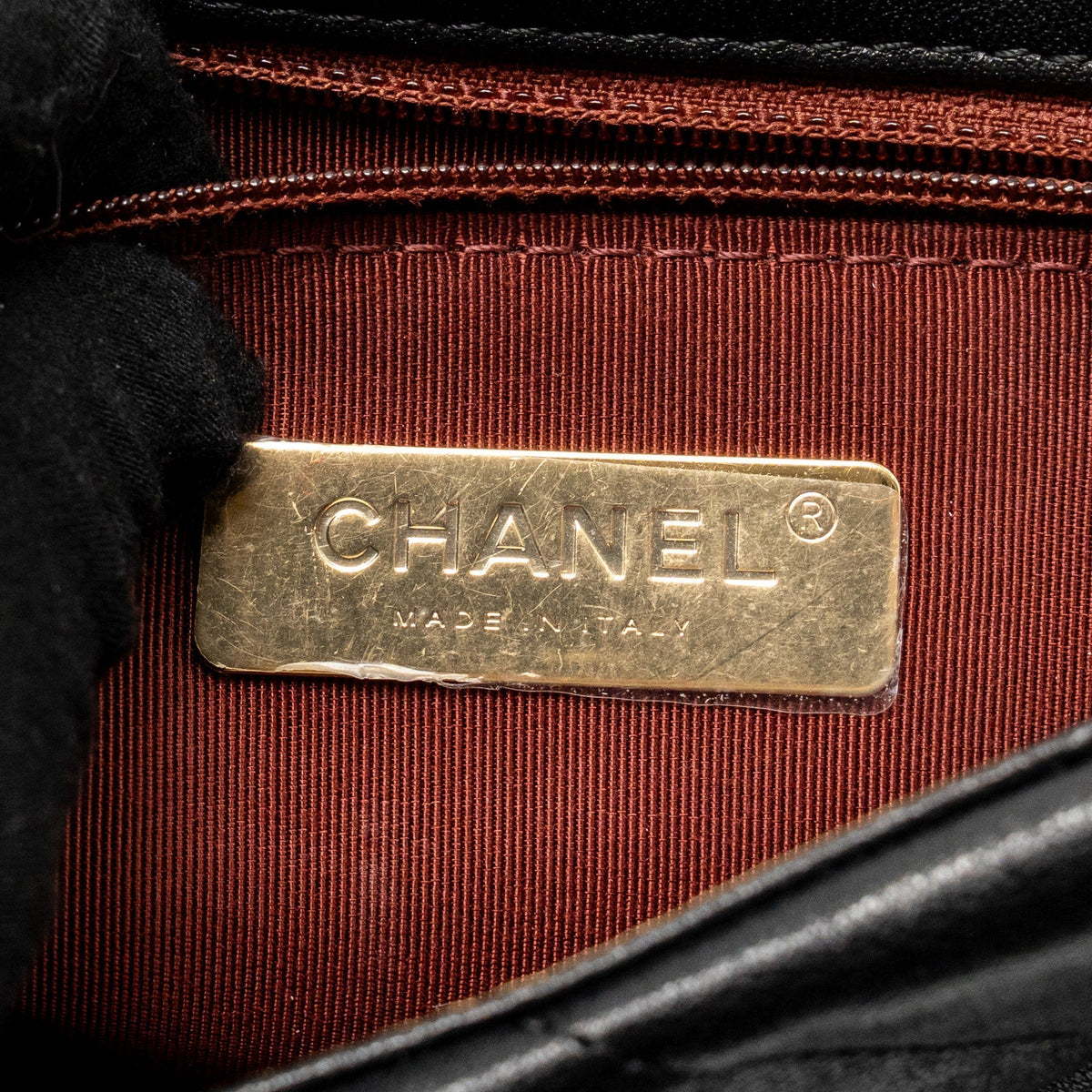 CHANEL SMALL 19 BAG SHINY LAMBSKIN BLACK MULTICOLOUR HARDWARE
