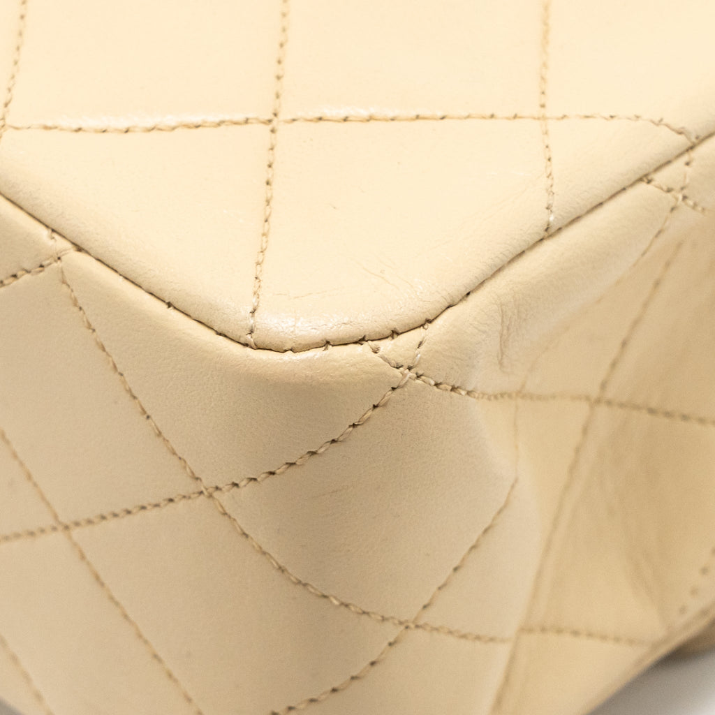 Chanel Vintage Medium Classic Double Flap Bag Lambskin Beige GHW
