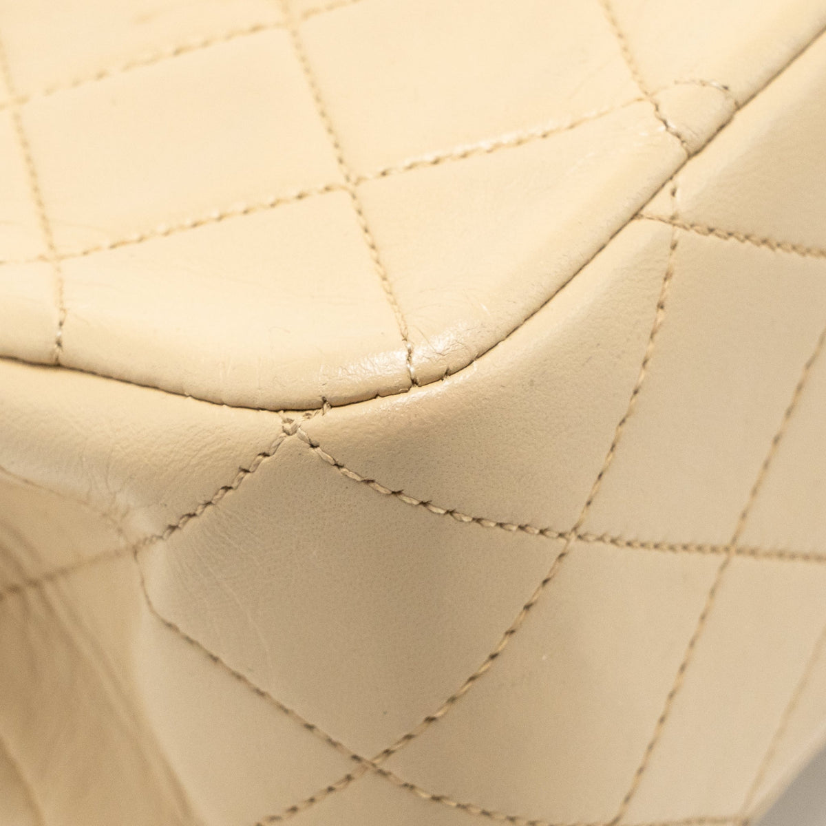 Chanel Vintage Medium Classic Double Flap Bag Lambskin Beige GHW