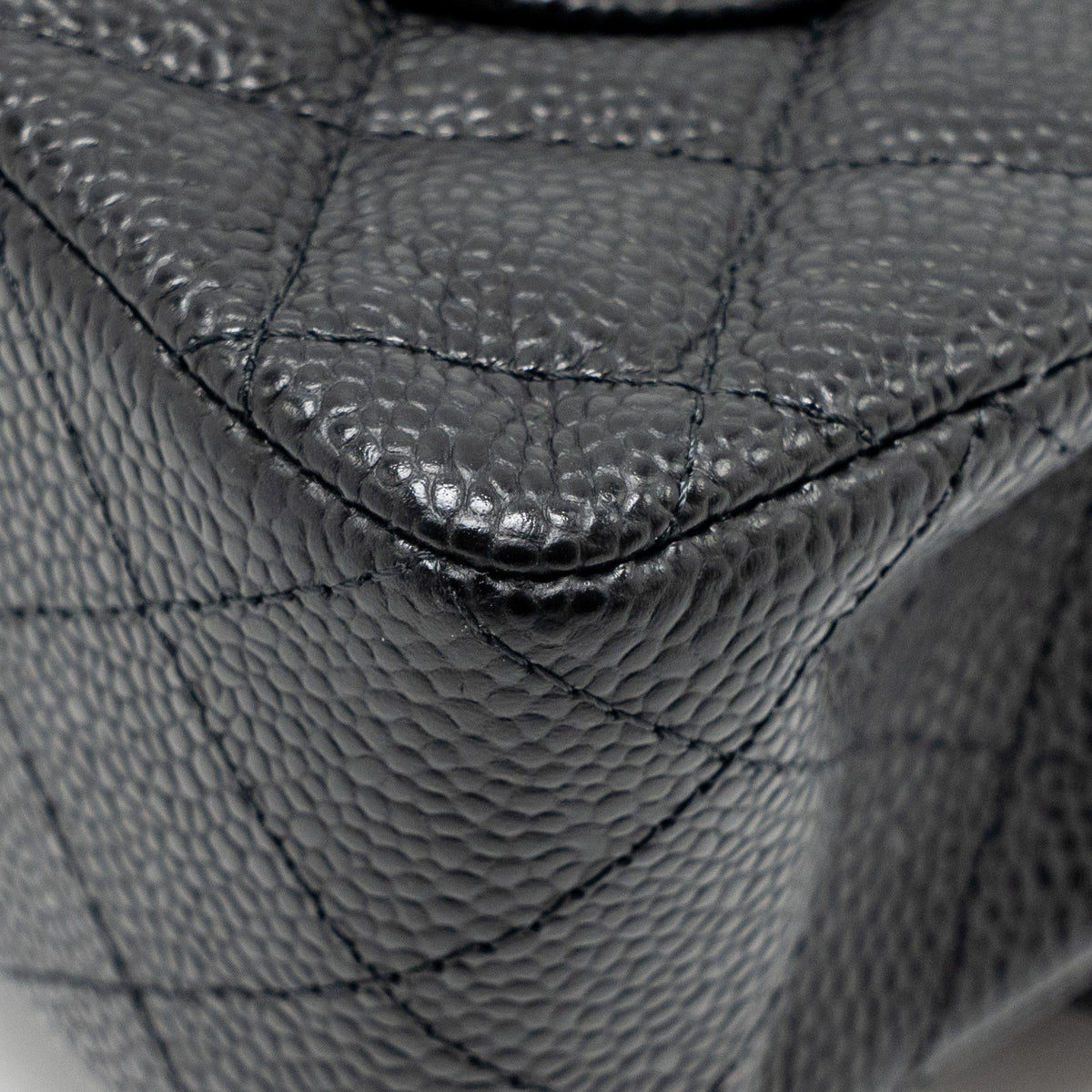 CHANEL SMALL CLASSIC DOUBLE FLAP BAG CAVIAR BLACK GHW (MICROCHIP)