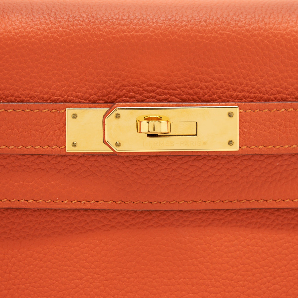 Hermes Kelly 28 Togo 9J feu GHW With An Extra Twilly