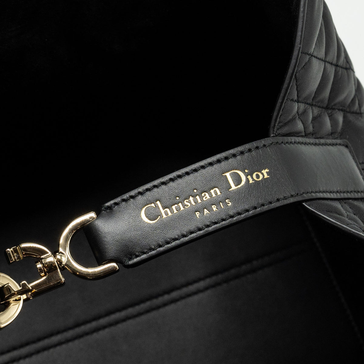 DIOR MEDIUM TOUJOURS BAG MACROCANNAGE CALFSKIN BLACK LGHW