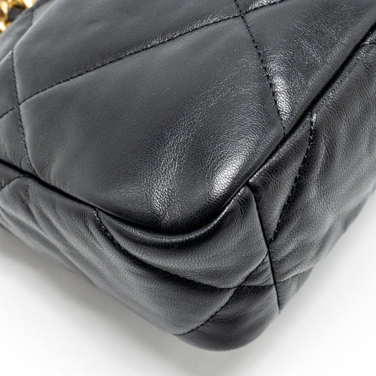 CHANEL SMALL 19 BAG GOATSKIN BLACK MULTICOLOUR HARDWARE