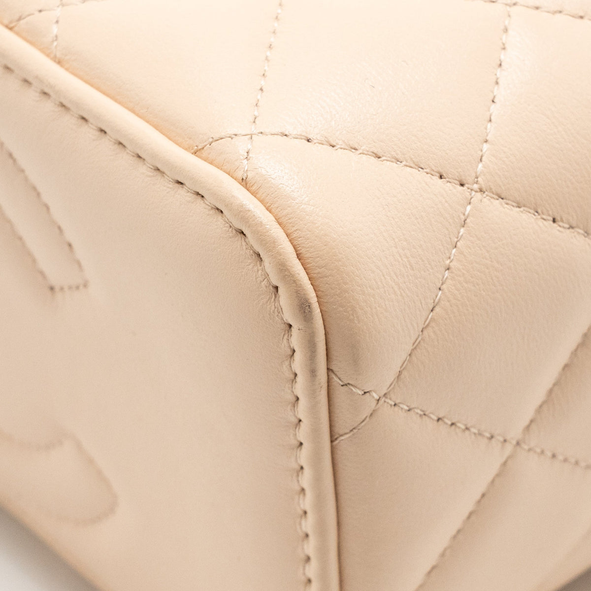 Chanel Top Handle Long Vanity Case Lambskin Beige Pink LGHW (Microchip)