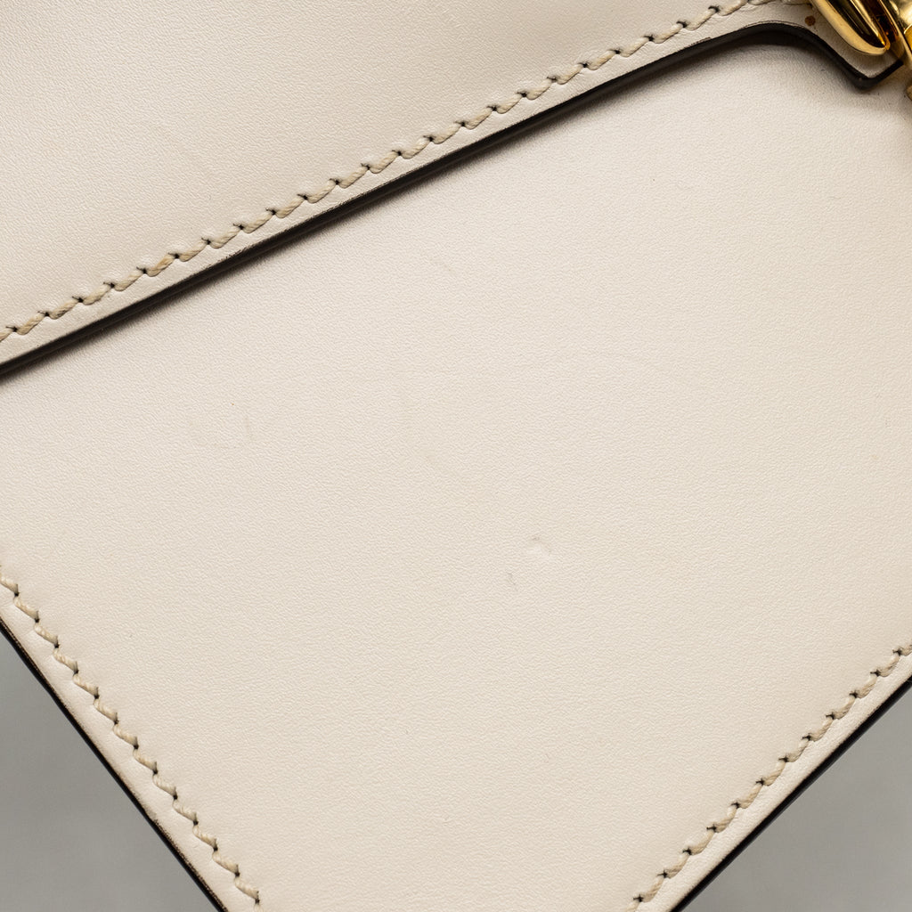Gucci Medium Sylvie Shoulder Bag Calfskin White GHW