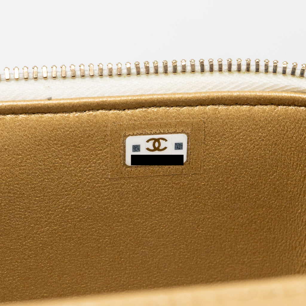 CHANEL LETTER/CC LOGO CHAIN LONG VANITY CASE LAMBSKIN WHITE GHW(MICROCHIP)
