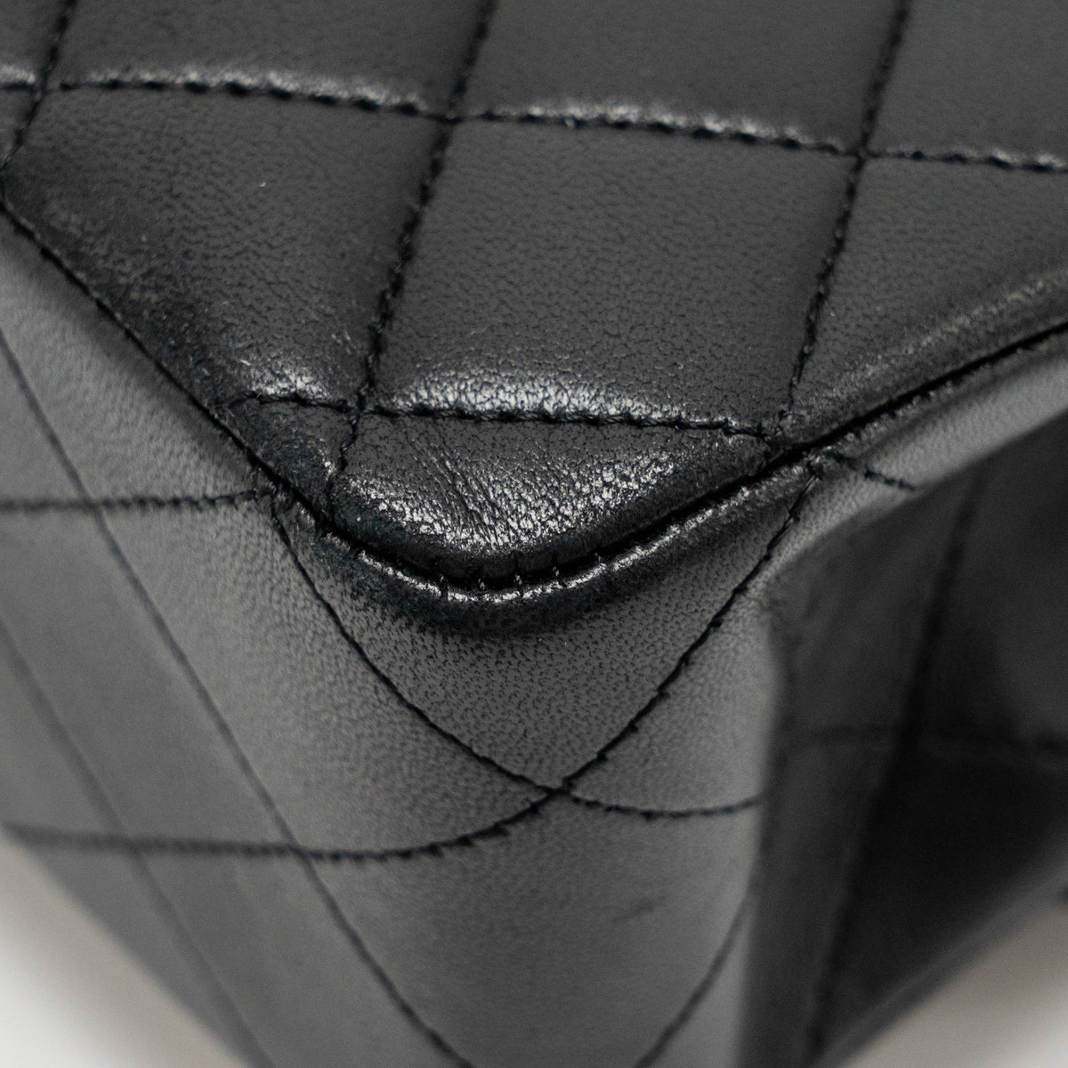 CHANEL MEDIUM CLASSIC DOUBLE FLAP BAG LAMBSKIN BLACK SHW