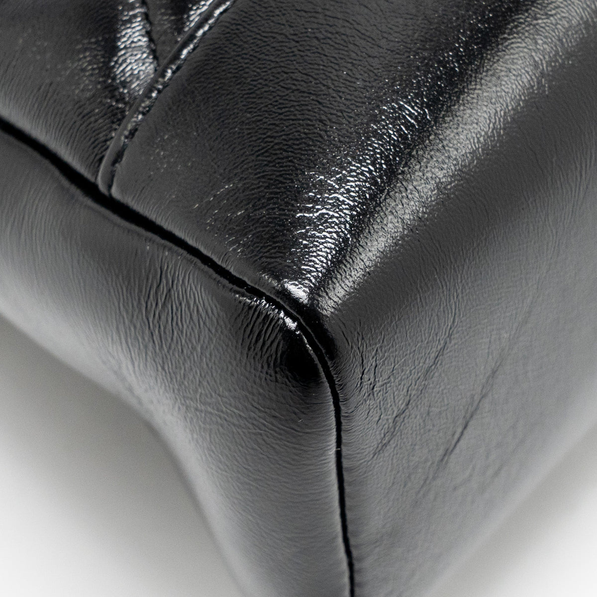 CHANEL MEDIUM 31 BAG SHINY LAMBSKIN BLACK LGHW (MICROCHIP)