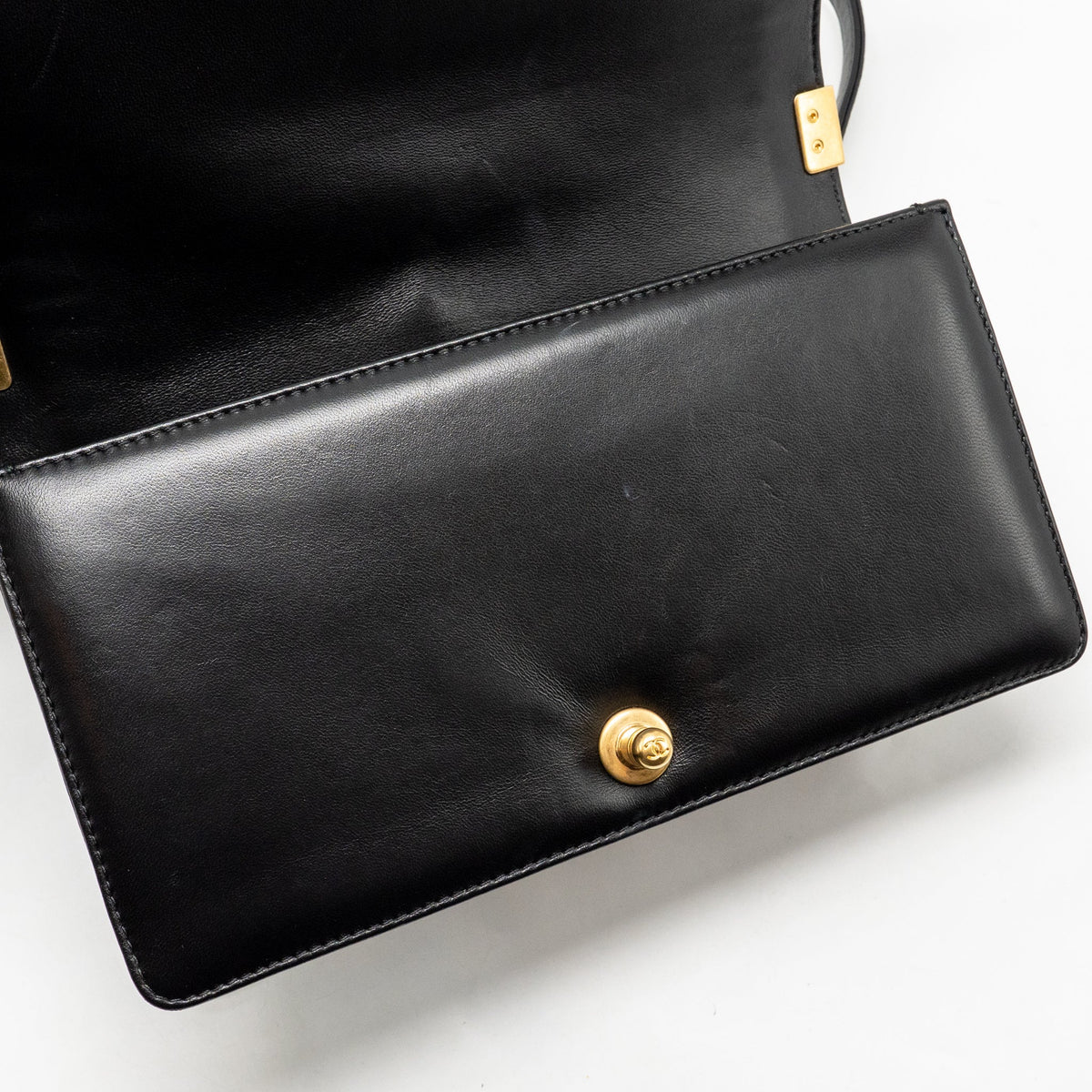 CHANEL MEDIUM BOY BAG LAMBSKIN BLACK GHW