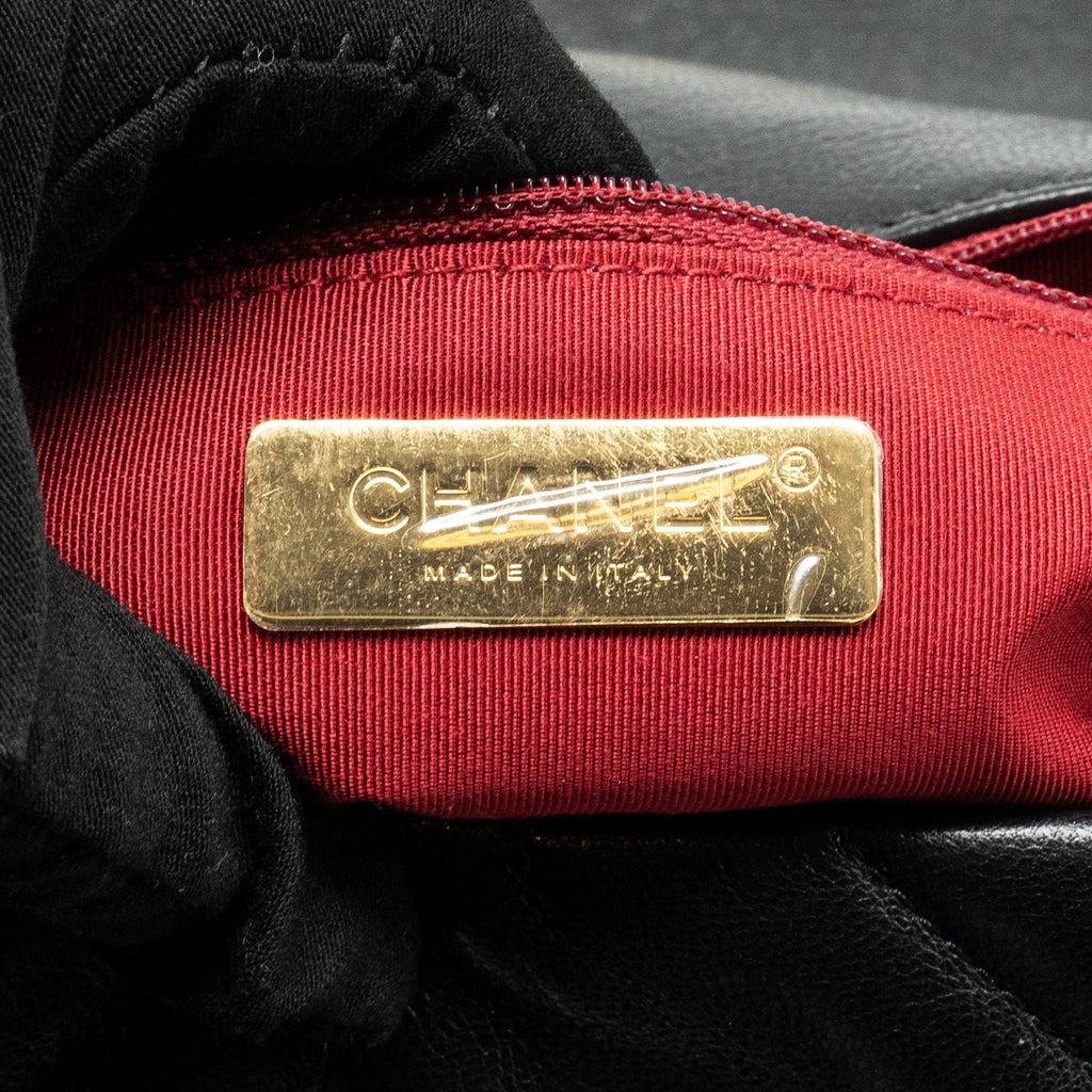 CHANEL SMALL 19 BAG GOATSKIN BLACK MULTICOLOUR HARDWARE