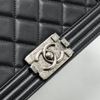CHANEL MEDIUM BOY BAG CALFSKIN BLACK RUTHENIUM HARDWARE