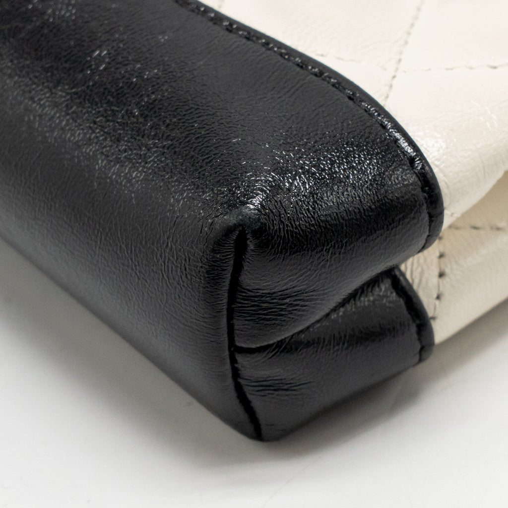 Chanel Nano 31 Clutch with Chain Shiny Lambskin White/Black LGHW (Microchip)