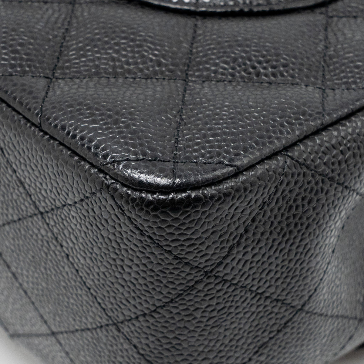 CHANEL JUMBO CLASSIC DOUBLE FLAP BAG CAVIAR BLACK GHW