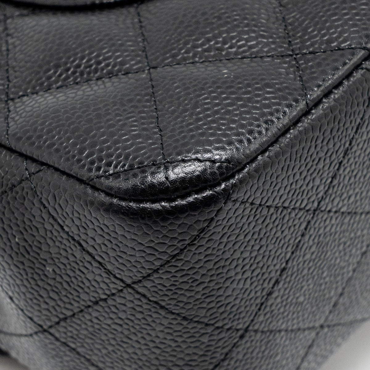 CHANEL JUMBO CLASSIC DOUBLE FLAP BAG CAVIAR BLACK GHW