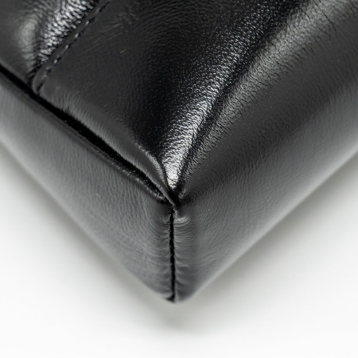CHANEL MINI 31 CLUTCH WITH CHAIN SHINY LAMBSKIN BLACK LGHW (MICROCHIP)