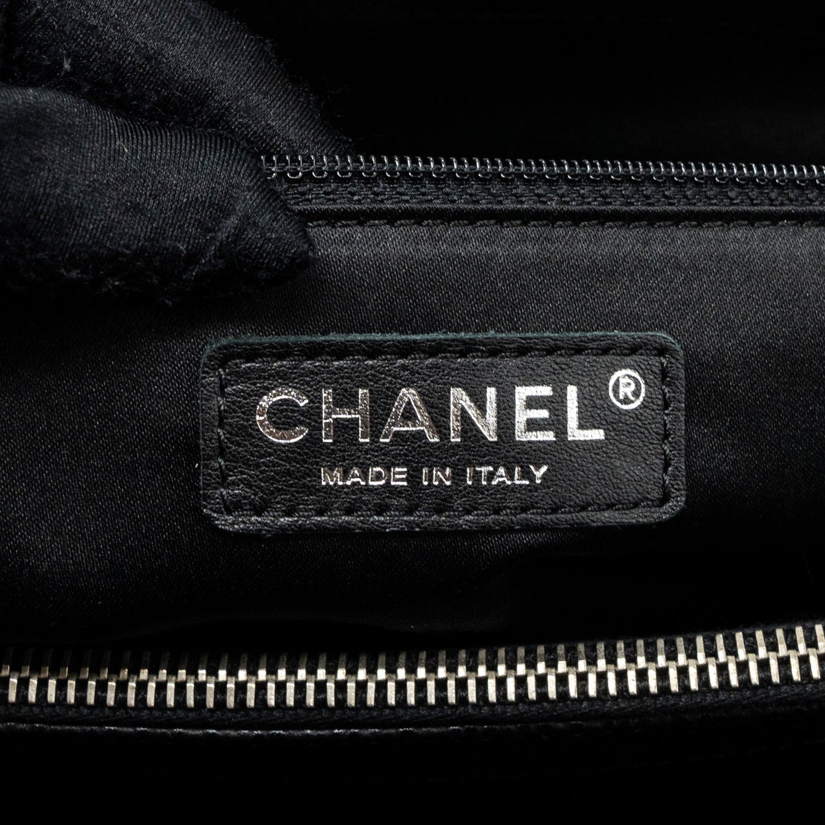 CHANEL GRAND SHOPPING TOTE CAVIAR BLACK SHW